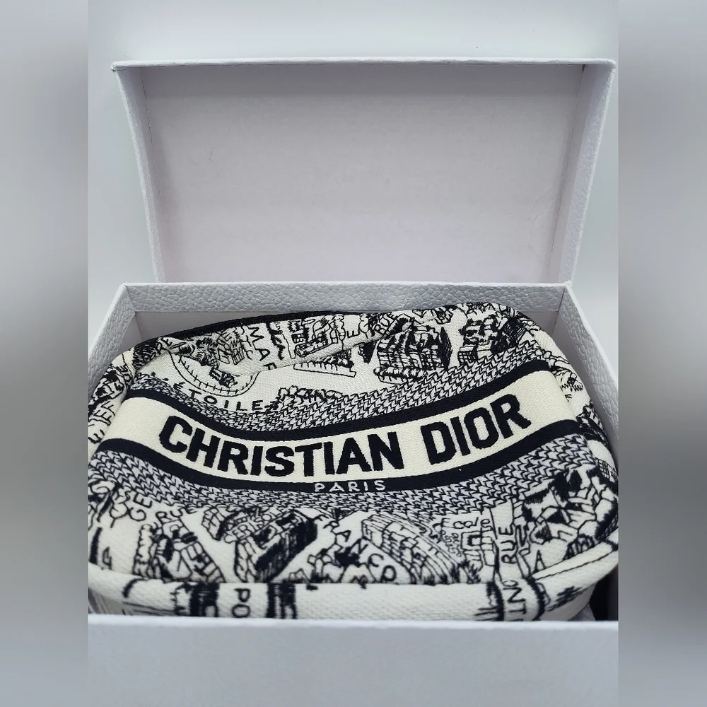 NWT NIB Christian Dior Paris Toile Canvas Cosmetic Pouch Black White Gold Zipper - Picture 3 of 6